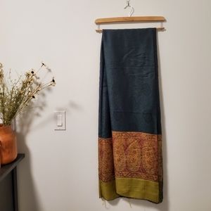 Woven Pattern Scarf